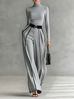Completo con top a collo alto e pantaloni ampi