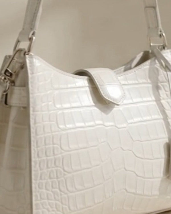 Borsa bianca effetto cocco — Instagram Maison Lalla